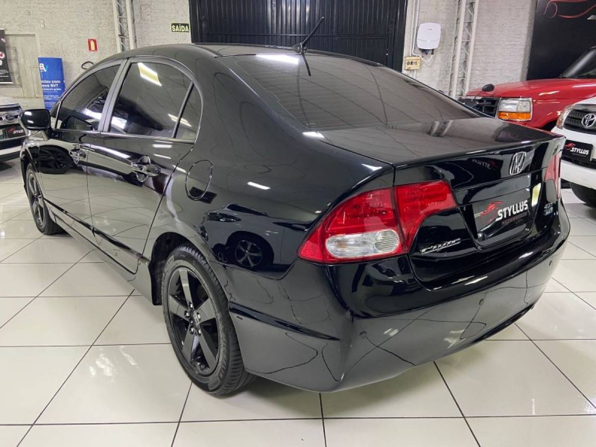 HONDA - CIVIC - 2008/2008 - Preta - R$ 45.900,00