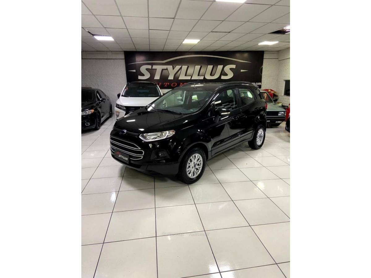 FORD - ECOSPORT - 2016/2017 - Preta - R$ 59.900,00