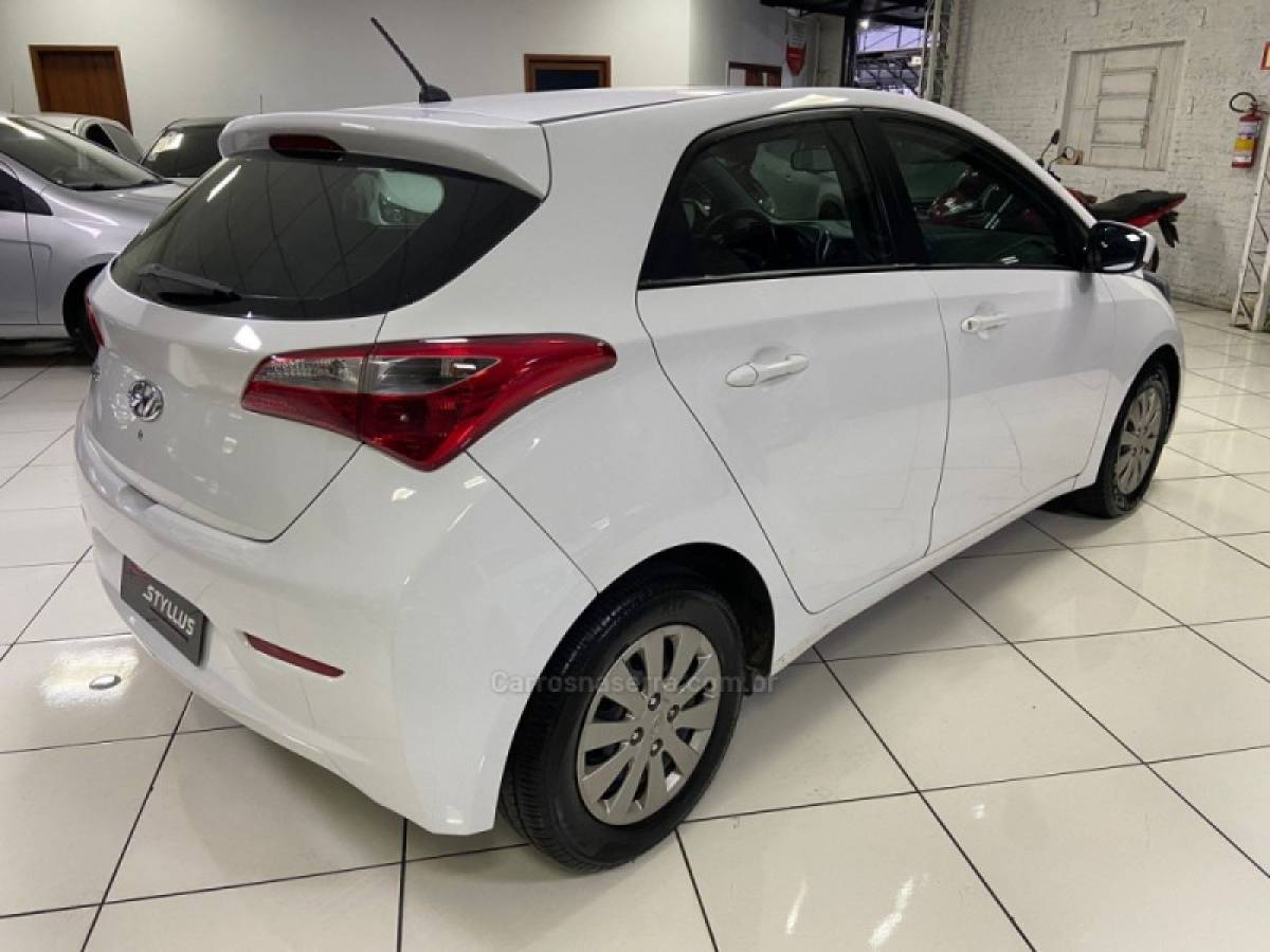 HYUNDAI - HB20 - 2013/2014 - Branca - R$ 44.900,00