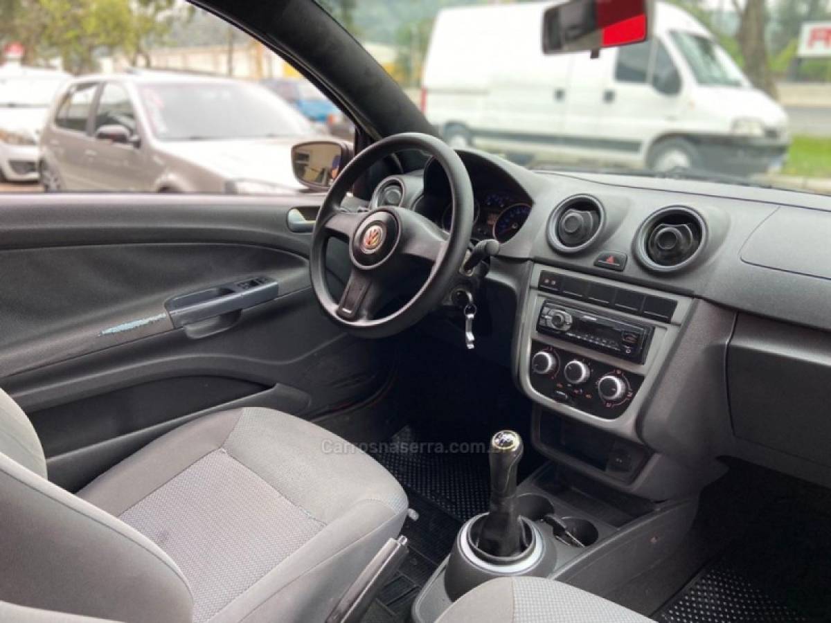 VOLKSWAGEN - SAVEIRO - 2010/2011 - Vermelha - R$ 41.900,00