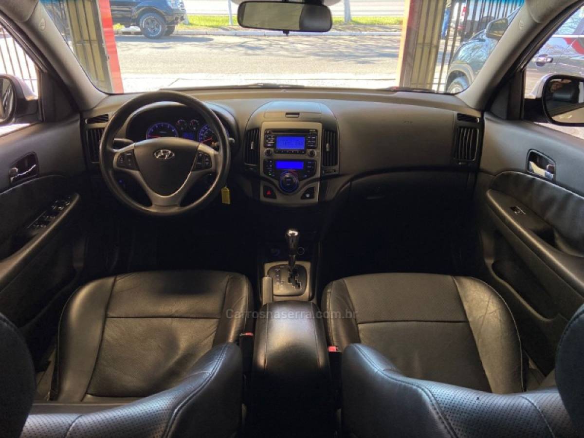 HYUNDAI - I30 - 2010/2011 - Prata - R$ 49.900,00
