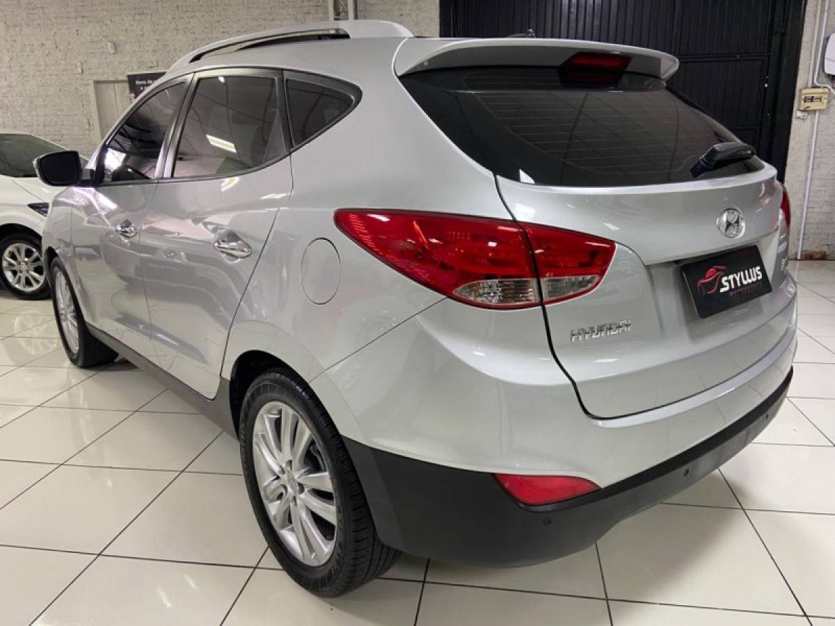 HYUNDAI - IX35 - 2011/2012 - Prata - R$ 71.900,00