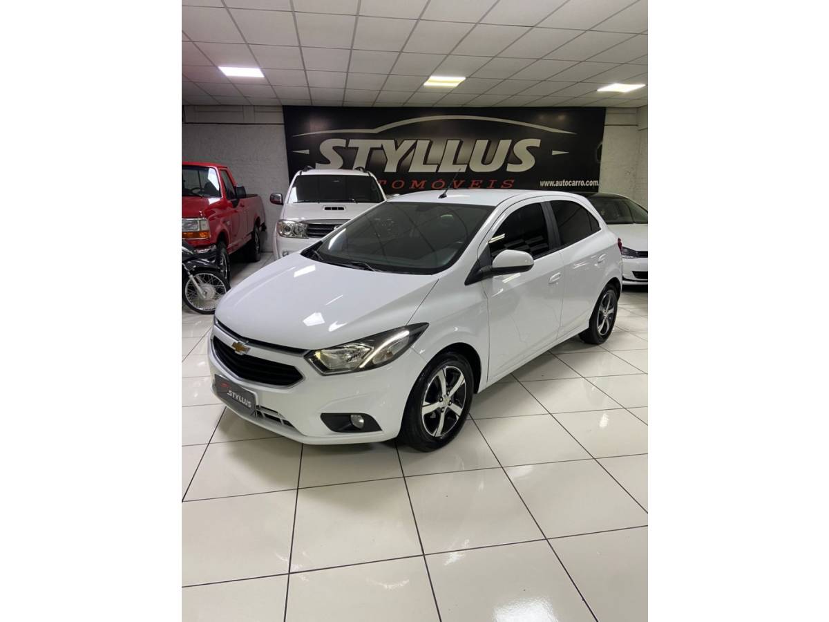 CHEVROLET - ONIX - 2017/2017 - Branca - R$ 62.900,00