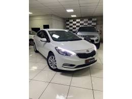 KIA MOTORS - CERATO - 2014/2015 - Branca - R$ 68.900,00