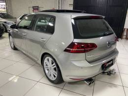 VOLKSWAGEN - GOLF - 2014/2015 - Prata - R$ 84.900,00