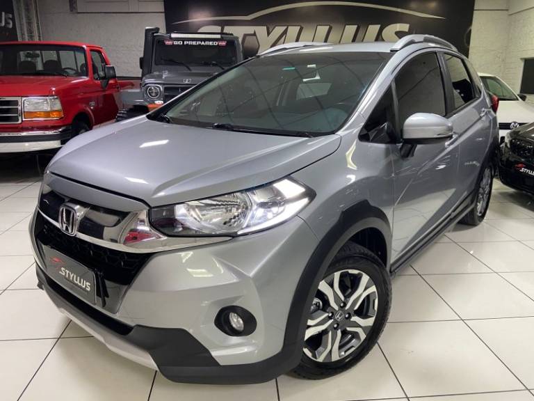HONDA - WRV - 2017/2018 - Prata - R$ 84.900,00