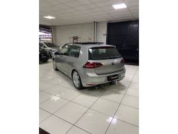 VOLKSWAGEN - GOLF - 2014/2015 - Prata - R$ 84.900,00