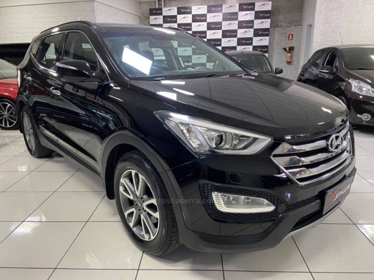 HYUNDAI - SANTA FÉ - 2013/2014 - Preta - R$ 94.900,00