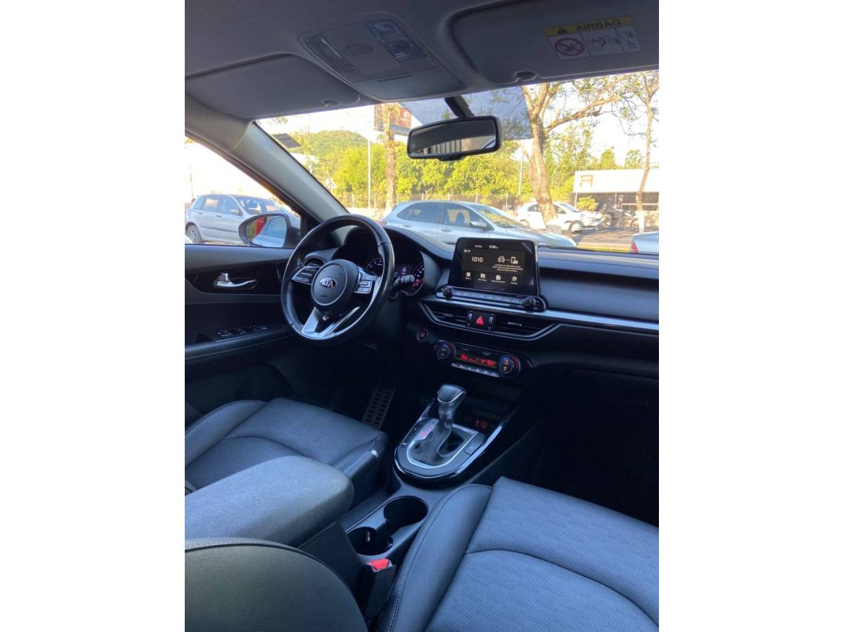 KIA MOTORS - CERATO - 2020/2020 - Prata - R$ 94.900,00