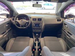 VOLKSWAGEN - FOX - 2016/2017 - Branca - R$ 57.900,00