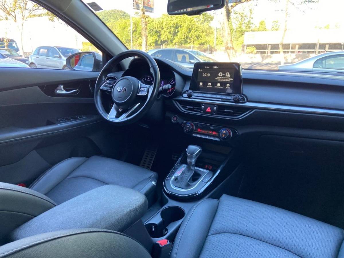KIA MOTORS - CERATO - 2020/2020 - Prata - R$ 94.900,00