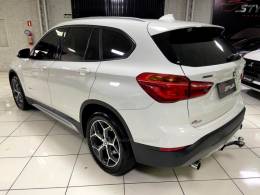 BMW - X1 - 2017/2018 - Branca - R$ 135.900,00