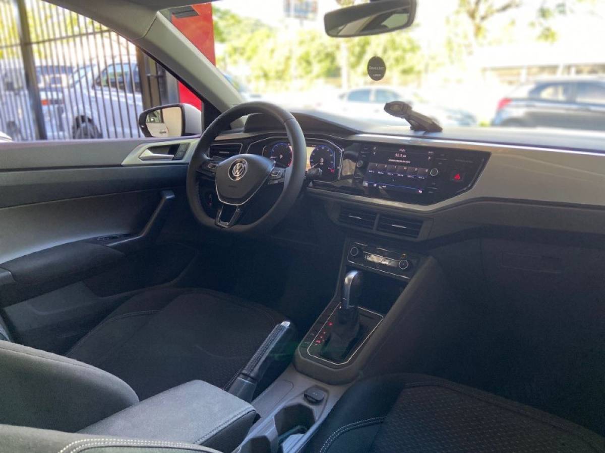VOLKSWAGEN - POLO - 2018/2018 - Prata - R$ 79.900,00