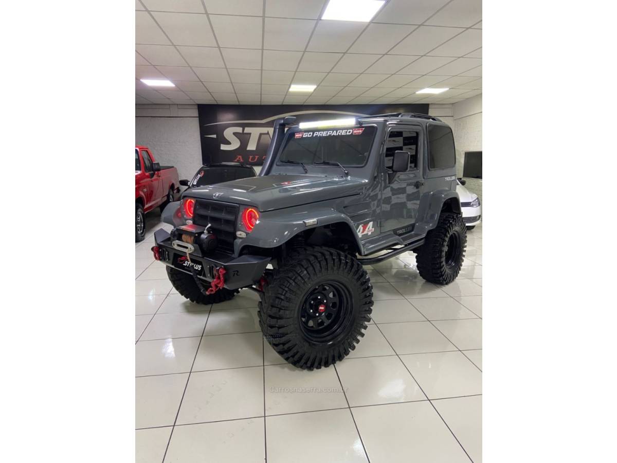 TROLLER - T4 - 2006/2006 - Cinza - R$ 114.900,00