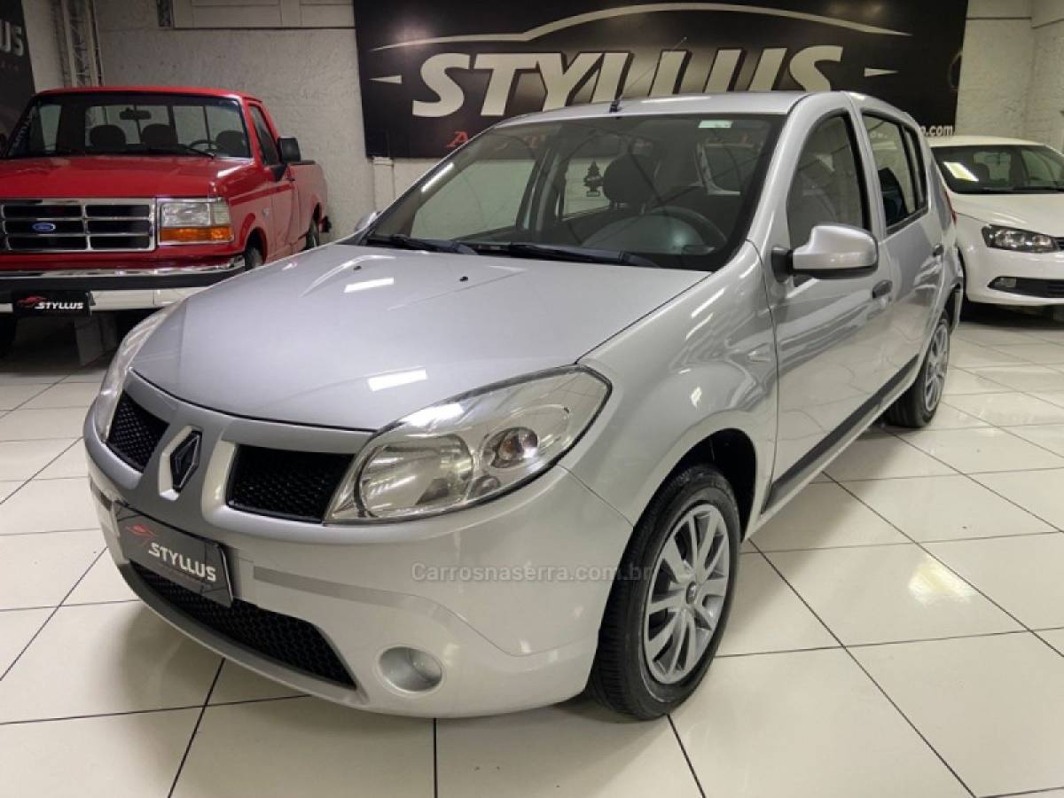 RENAULT - SANDERO - 2011/2011 - Prata - R$ 32.900,00