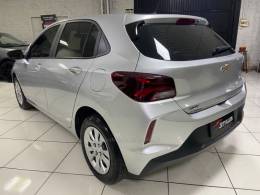 CHEVROLET - ONIX - 2021/2021 - Prata - R$ 64.900,00