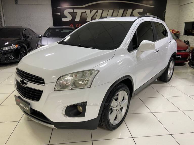 CHEVROLET - TRACKER - 2013/2014 - Branca - R$ 69.900,00