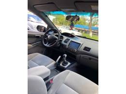 HONDA - CIVIC - 2008/2008 - Preta - R$ 45.900,00