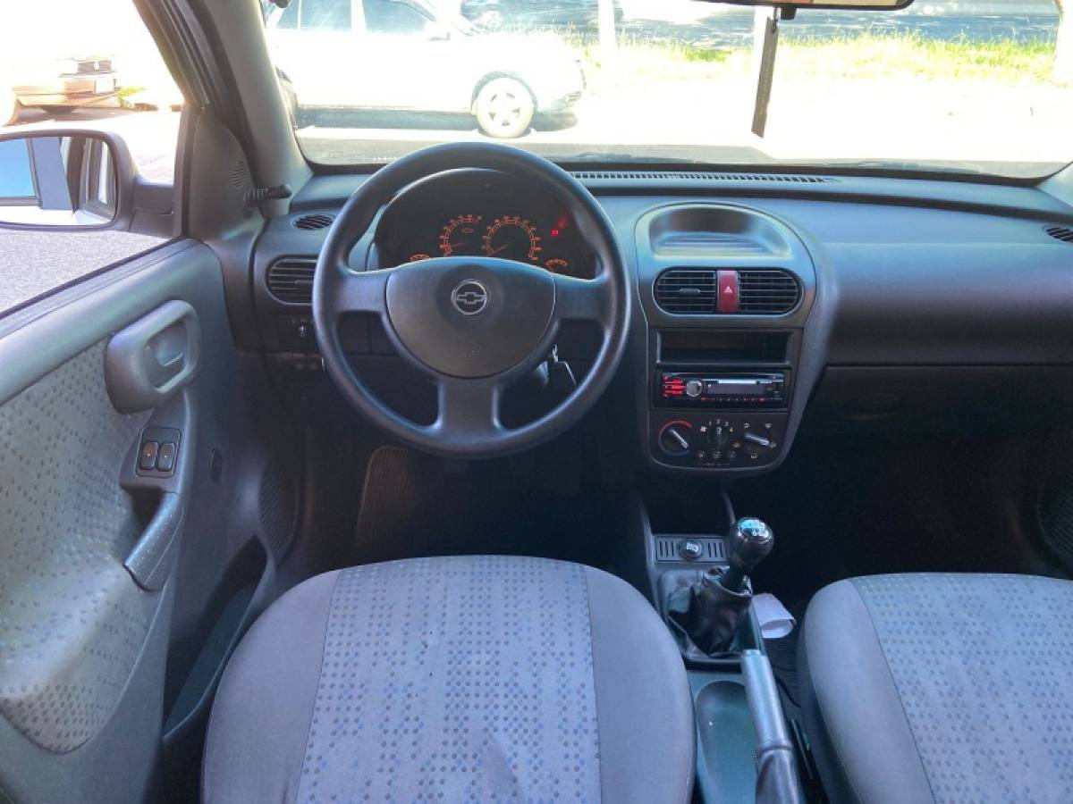 CHEVROLET - CORSA - 2011/2011 - Branca - R$ 35.900,00