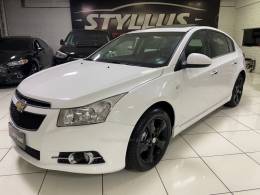 CHEVROLET - CRUZE - 2013/2014 - Branca - R$ 72.900,00