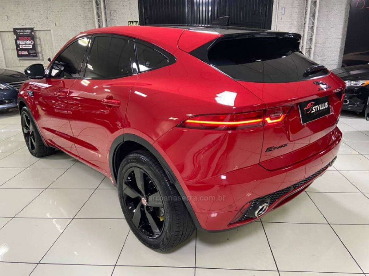 JAGUAR - E-PACE - 2018/2019 - Vermelha - R$ 209.900,00