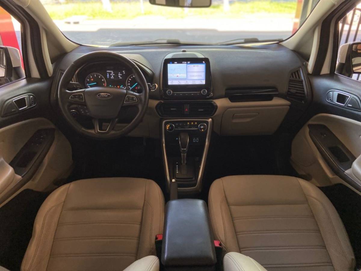 FORD - ECOSPORT - 2017/2018 - Branca - R$ 79.900,00