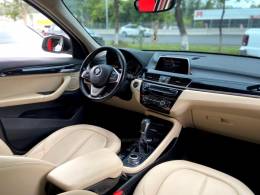 BMW - X1 - 2017/2018 - Branca - R$ 135.900,00