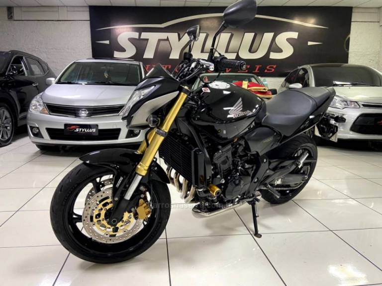 HONDA - CB 600F - 2012/2013 - Preta - R$ 48.900,00