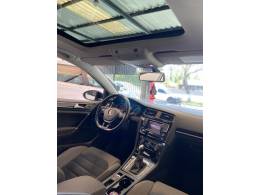 VOLKSWAGEN - GOLF - 2014/2014 - Branca - R$ 87.900,00