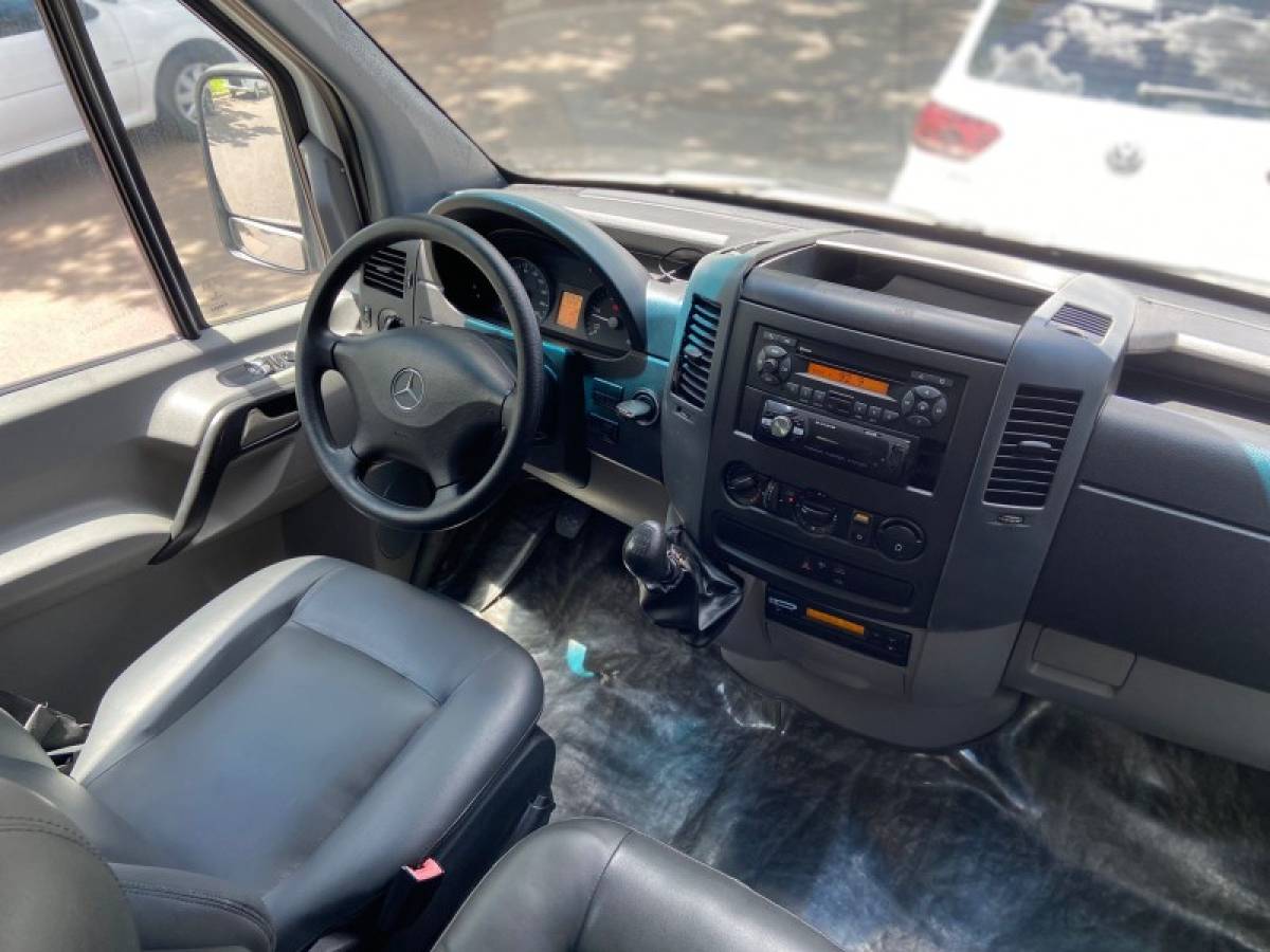 MERCEDES-BENZ - SPRINTER - 2013/2014 - Branca - R$ 159.900,00