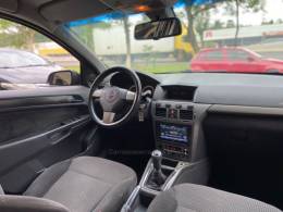 CHEVROLET - VECTRA - 2008/2009 - Preta - R$ 37.900,00