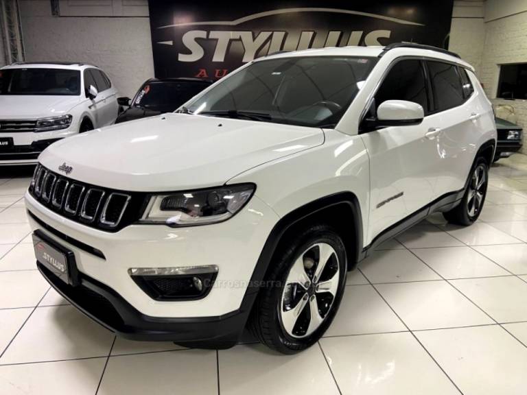 JEEP - COMPASS - 2017/2018 - Branca - R$ 98.900,00