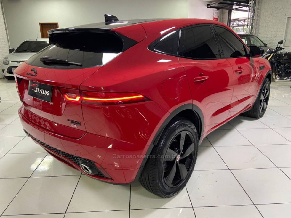 JAGUAR - E-PACE - 2018/2019 - Vermelha - R$ 209.900,00