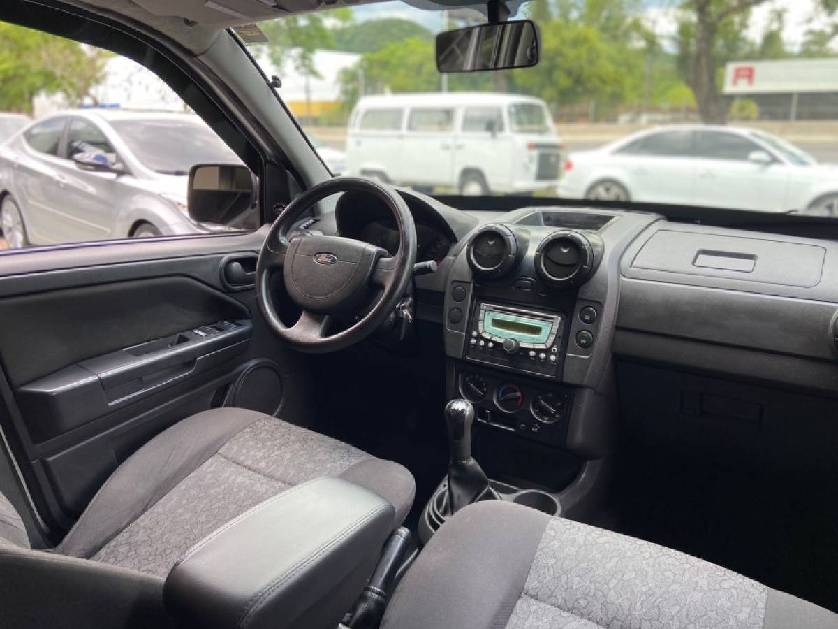 FORD - ECOSPORT - 2009/2009 - Prata - R$ 36.900,00