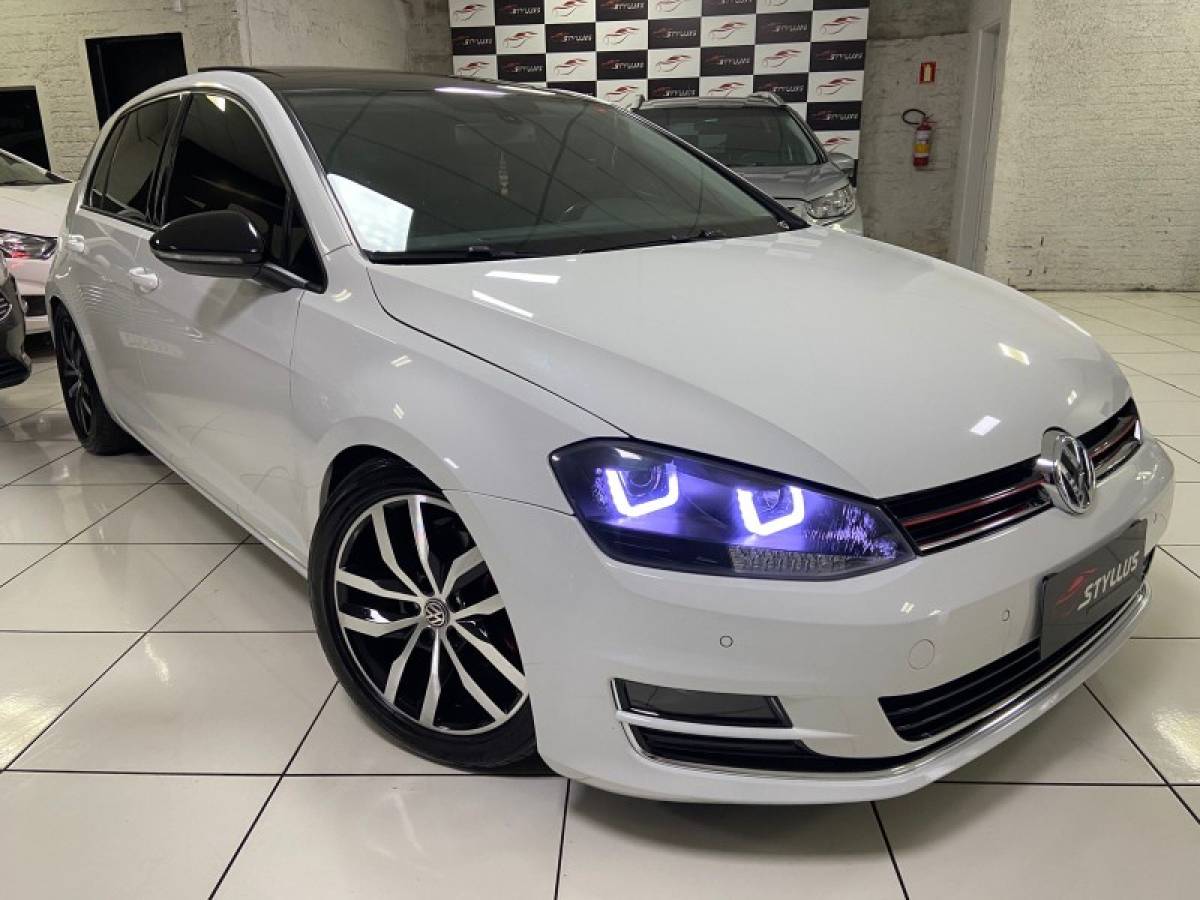 VOLKSWAGEN - GOLF - 2014/2014 - Branca - R$ 87.900,00