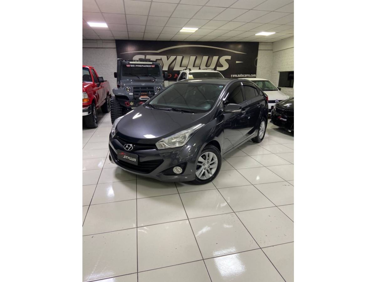 HYUNDAI - HB20S - 2013/2014 - Cinza - R$ 57.900,00