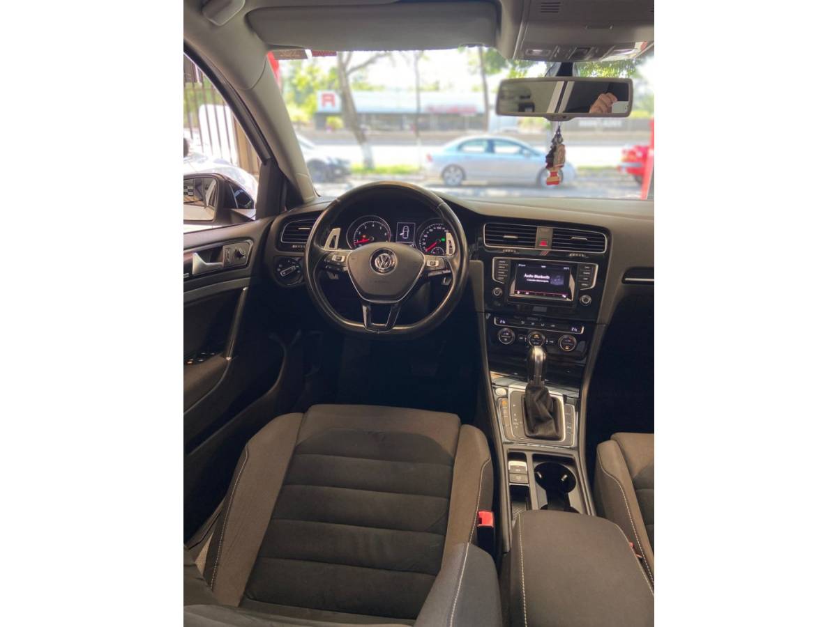 VOLKSWAGEN - GOLF - 2014/2014 - Branca - R$ 87.900,00