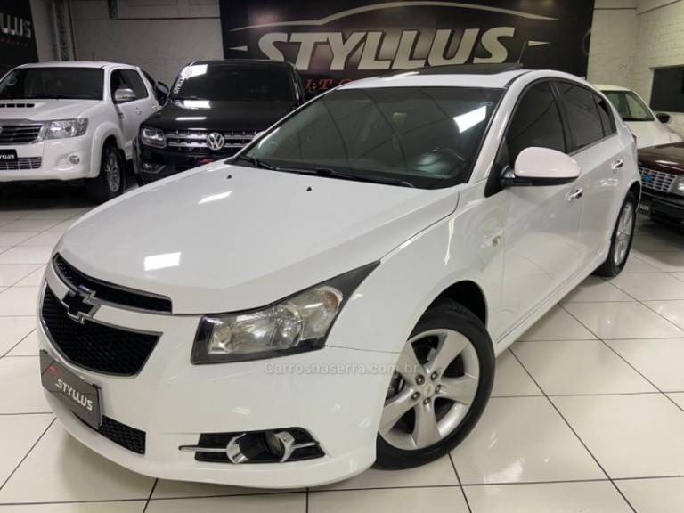 CHEVROLET - CRUZE - 2014/2014 - Branca - R$ 70.900,00