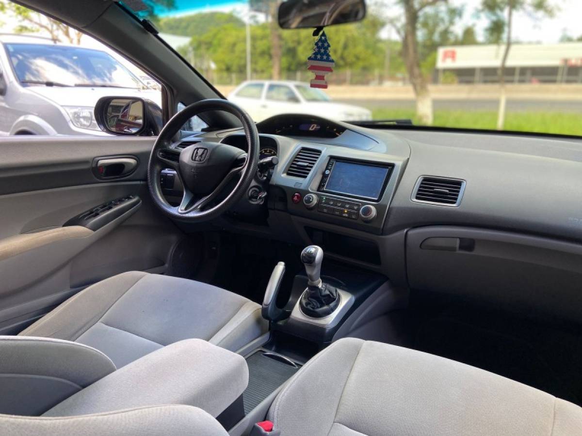 HONDA - CIVIC - 2008/2008 - Preta - R$ 45.900,00