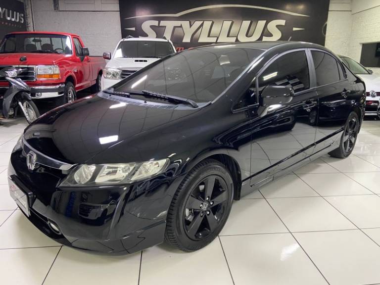 HONDA - CIVIC - 2008/2008 - Preta - R$ 45.900,00