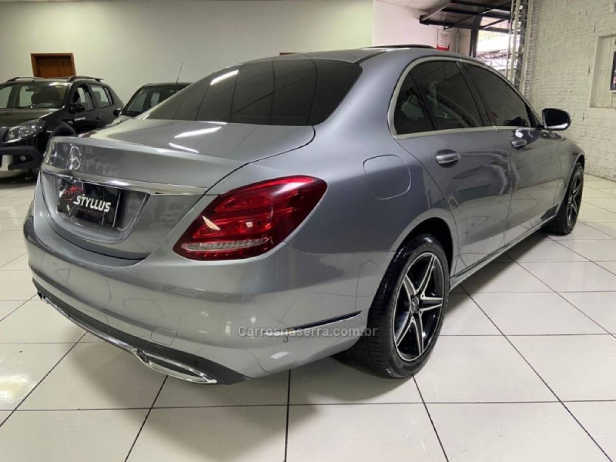 MERCEDES-BENZ - C 200 - 2015/2015 - Cinza - R$ 119.900,00