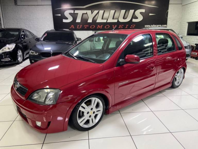 CHEVROLET - CORSA - 2008/2009 - Vermelha - R$ 31.900,00