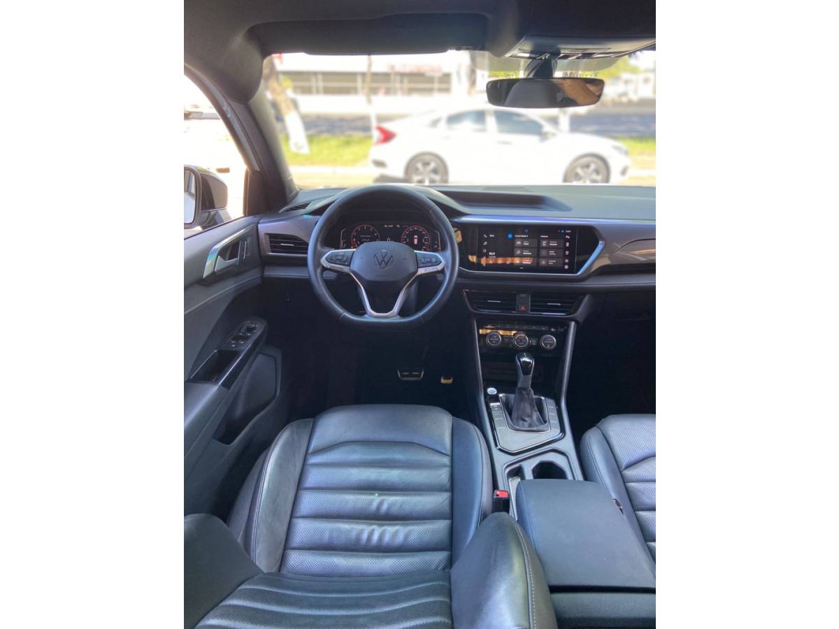VOLKSWAGEN - TAOS - 2021/2022 - Branca - R$ 152.900,00