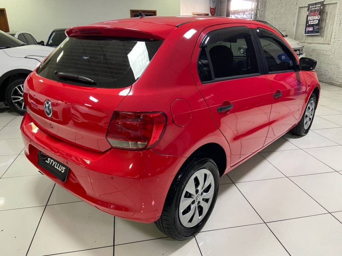 VOLKSWAGEN - GOL - 2015/2015 - Vermelha - R$ 38.900,00
