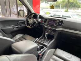 VOLKSWAGEN - AMAROK - 2016/2017 - Branca - R$ 149.900,00