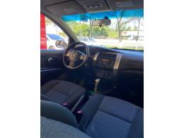 NISSAN - LIVINA - 2013/2014 - Branca - R$ 39.900,00