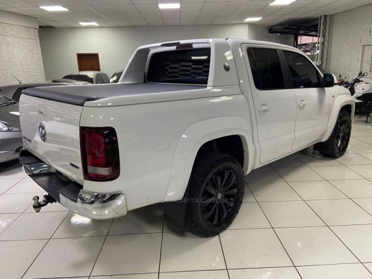 VOLKSWAGEN - AMAROK - 2018/2019 - Branca - R$ 169.900,00