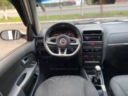 FIAT - SIENA - 2004/2005 - Branca - R$ 24.900,00