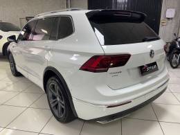 VOLKSWAGEN - TIGUAN - 2018/2018 - Branca - R$ 157.900,00