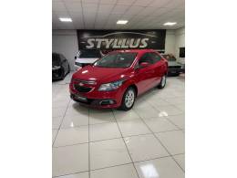 CHEVROLET - PRISMA - 2013/2014 - Vermelha - R$ 51.900,00